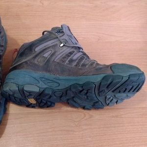 Vasque Scree 2.0 mid ultra dry hiking boots, mens